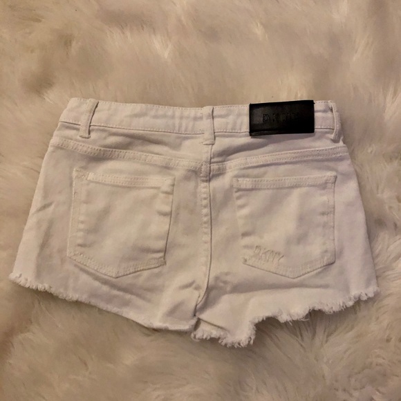 white ripped jeans! - Picture 2 of 3